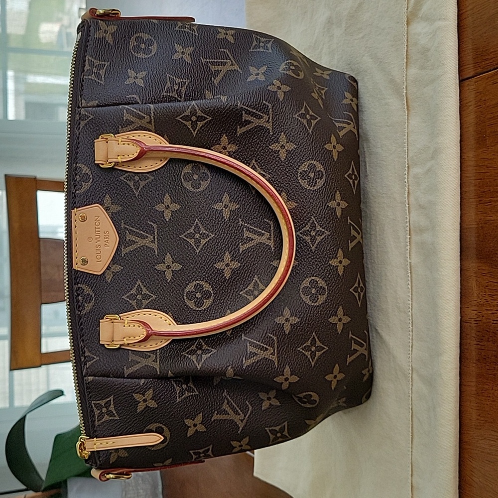 Gorgeous Louis Vuitton Turenne PM